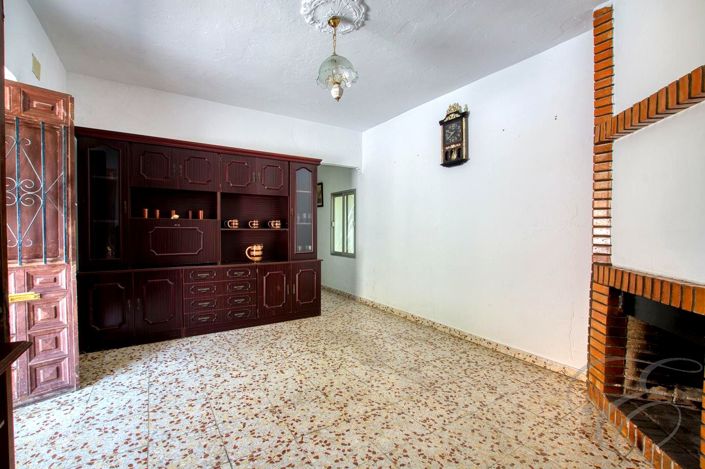 Image No.2-2 Bed Property for sale