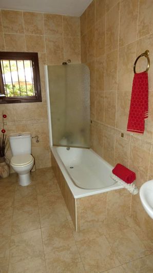 Image No.14-3 Bed Property for sale