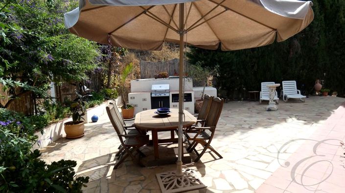 Image No.20-3 Bed Property for sale