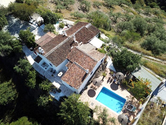 Image No.2-5 Bed Property for sale