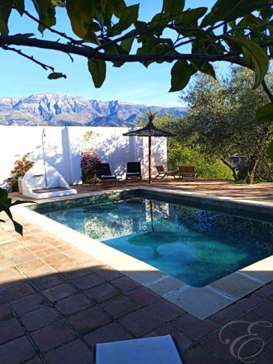 Image No.22-5 Bed Property for sale