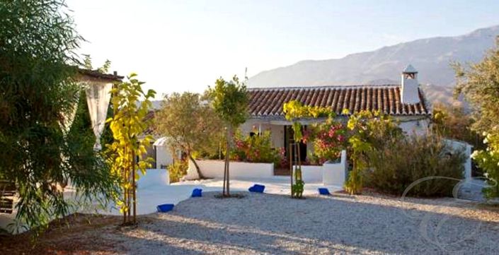 Image No.28-5 Bed Property for sale