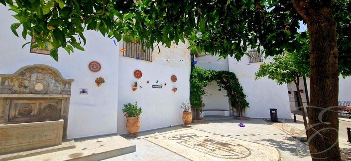 Image No.15-3 Bed Property for sale