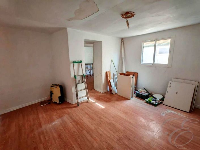 Image No.9-3 Bed Property for sale