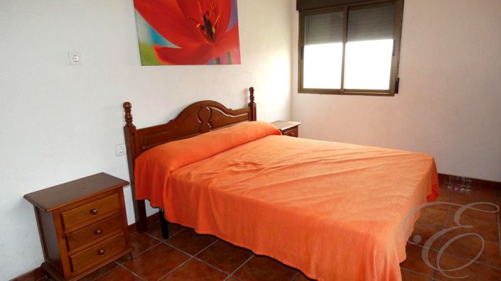 Image No.8-4 Bed Property for sale