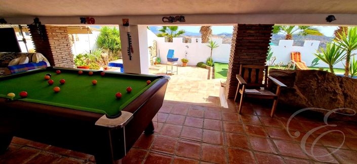 Image No.6-7 Bed Property for sale