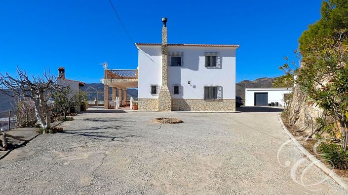 Image No.1-7 Bed Property for sale