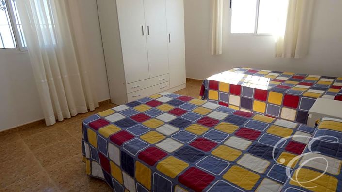 Image No.14-7 Bed Property for sale