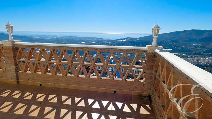 Image No.26-7 Bed Property for sale