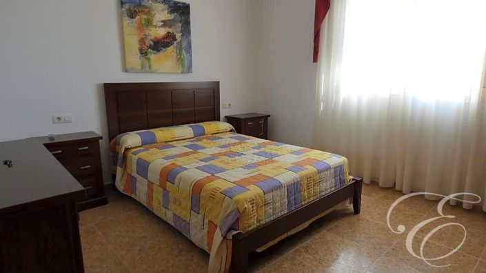 Image No.7-7 Bed Property for sale