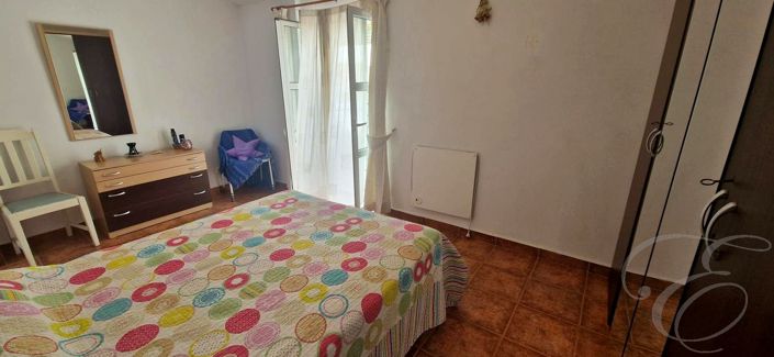 Image No.15-3 Bed Property for sale