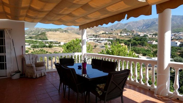 Image No.11-5 Bed Property for sale