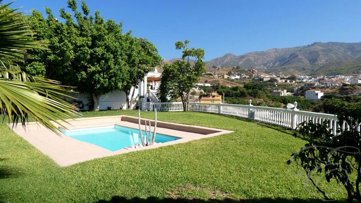 Image No.3-5 Bed Property for sale