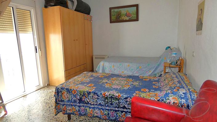 Image No.7-2 Bed Property for sale