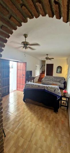 Image No.13-4 Bed Property for sale