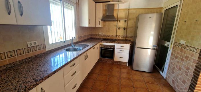 Image No.9-2 Bed Property for sale