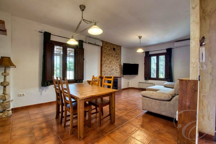 Image No.5-3 Bed Property for sale