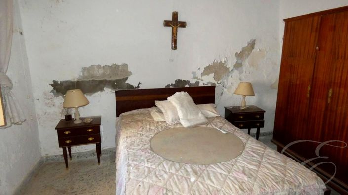 Image No.5-2 Bed Property for sale