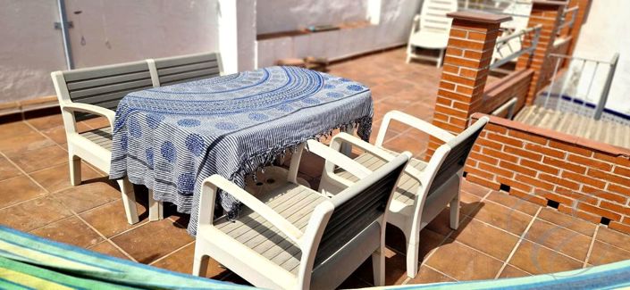 Image No.5-3 Bed Property for sale