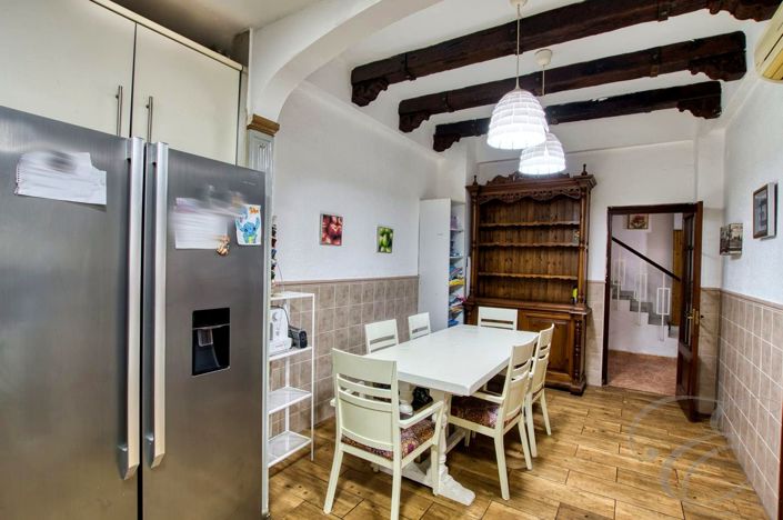 Image No.10-5 Bed Property for sale