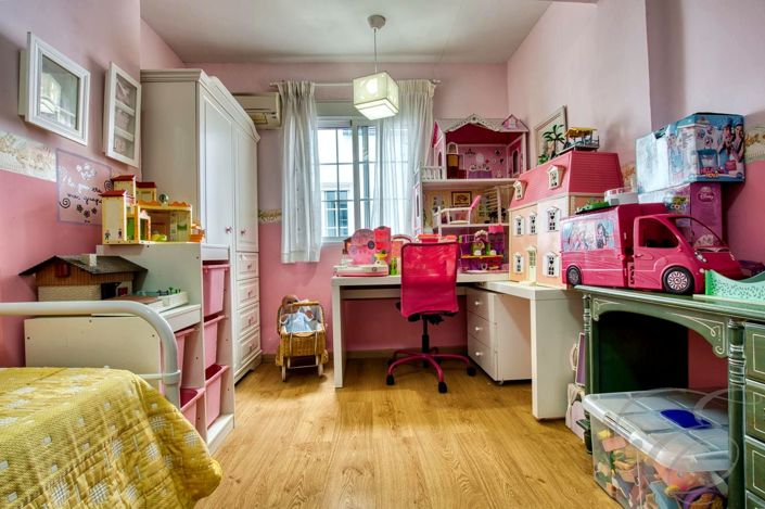 Image No.21-5 Bed Property for sale