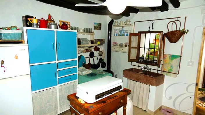 Image No.5-2 Bed Property for sale