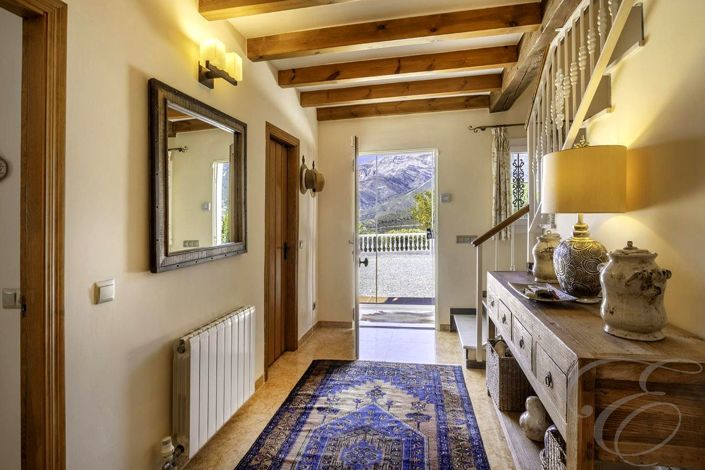 Image No.7-4 Bed Property for sale