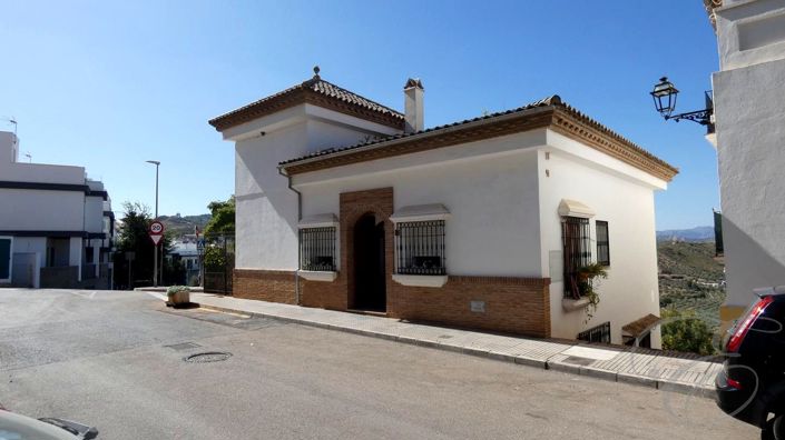 Image No.2-3 Bed Property for sale