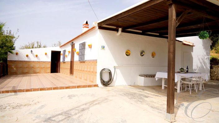 Image No.15-2 Bed Property for sale