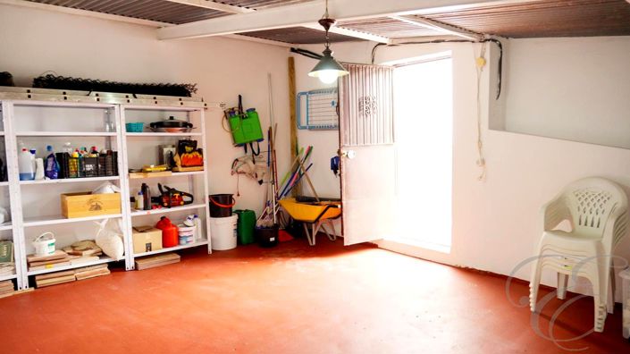 Image No.20-2 Bed Property for sale