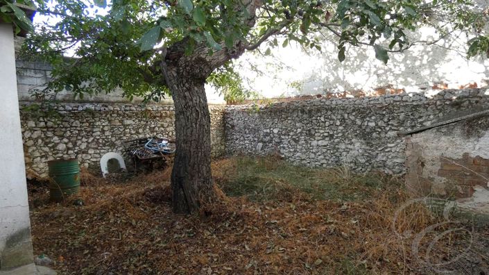 Image No.2-5 Bed Property for sale