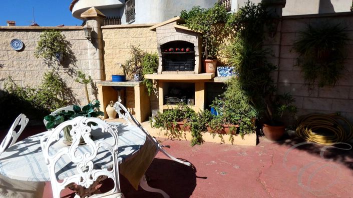 Image No.14-5 Bed Property for sale