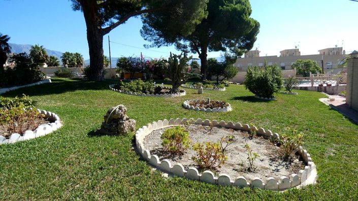 Image No.15-5 Bed Property for sale