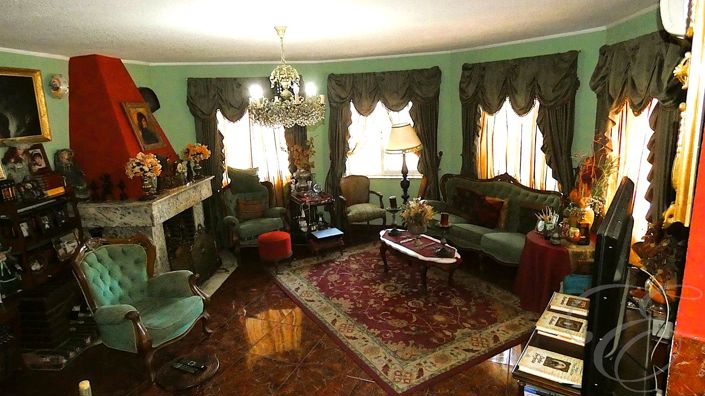 Image No.8-5 Bed Property for sale