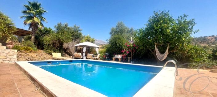 Image No.2-3 Bed Property for sale