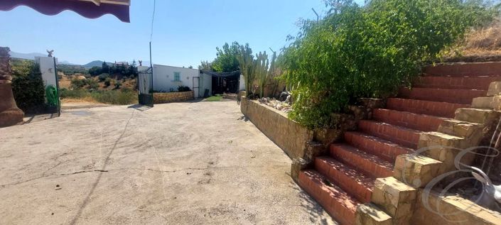 Image No.20-3 Bed Property for sale