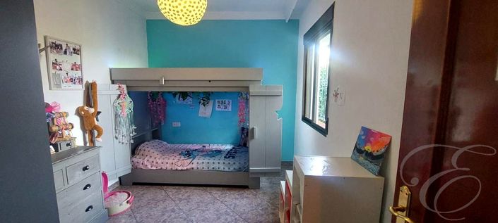 Image No.8-3 Bed Property for sale