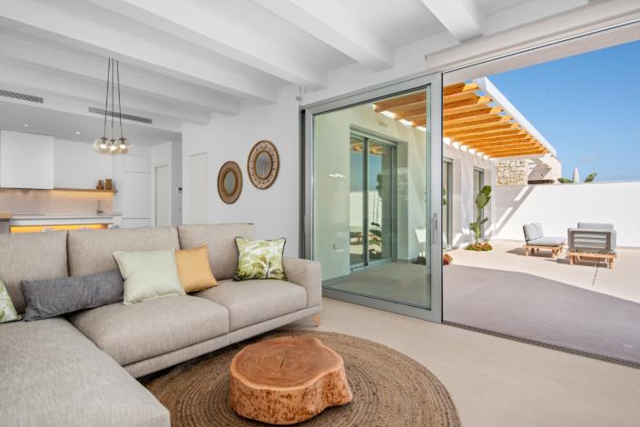 Image No.5-3 Bed Villa for sale