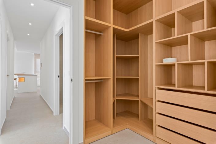 Image No.23-3 Bed Villa for sale