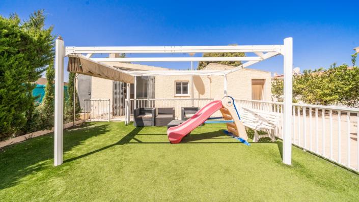 Image No.34-8 Bed Villa for sale