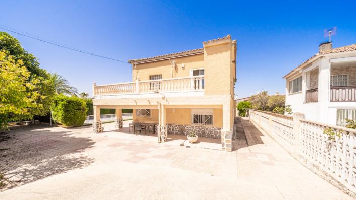 Image No.37-8 Bed Villa for sale