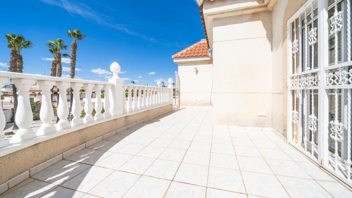 Image No.34-3 Bed Villa for sale