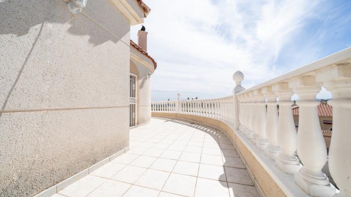 Image No.37-3 Bed Villa for sale