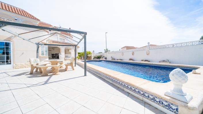 Image No.52-3 Bed Villa for sale