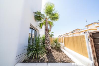 Villa-for-sale-in-Alicante-with-Private-Pool--9---Portals-