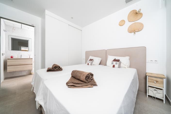 Image No.24-3 Bed Villa for sale