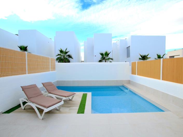 Image No.3-3 Bed Villa for sale