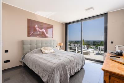 Luxury-Villa-for-Sale-in-La-Marina--14-