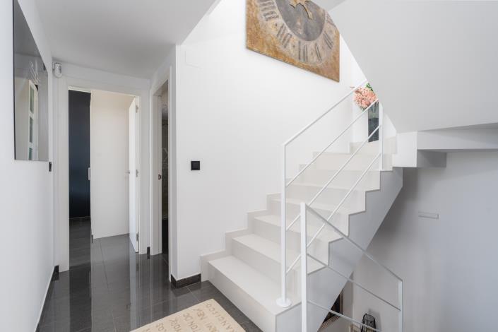 Image No.25-7 Bed Villa for sale