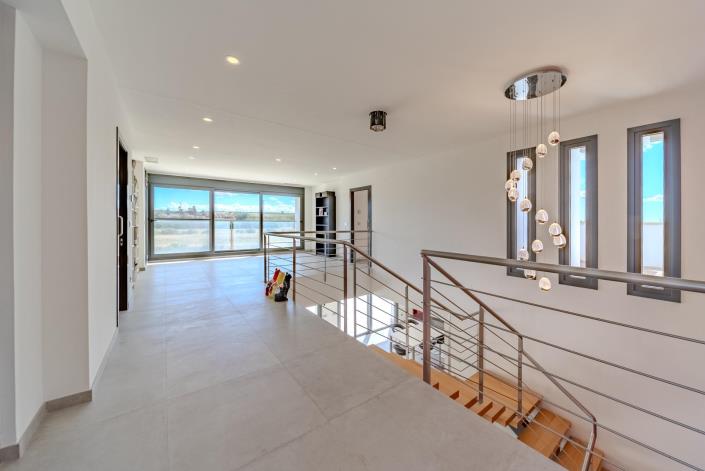 Image No.24-5 Bed Villa for sale